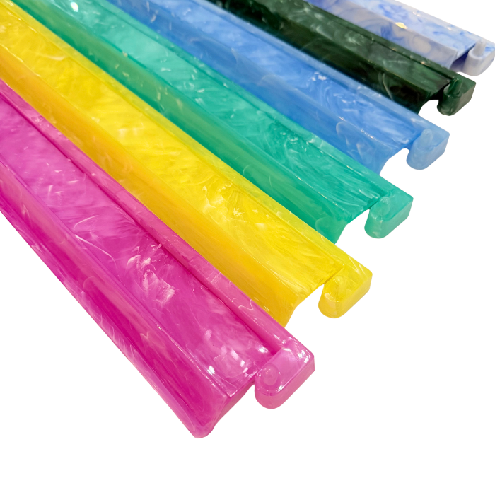 Translucent yellow and white Limoncello Mahjong rack