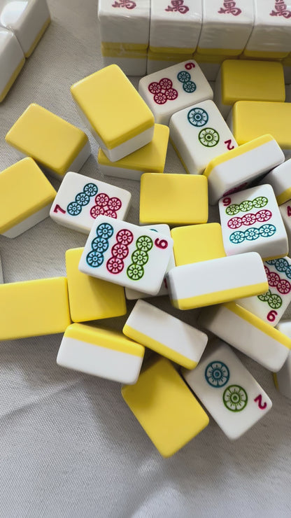 Mahjong Studios – American Mahjong Tile Set Yellow Lilac Ocean Blue